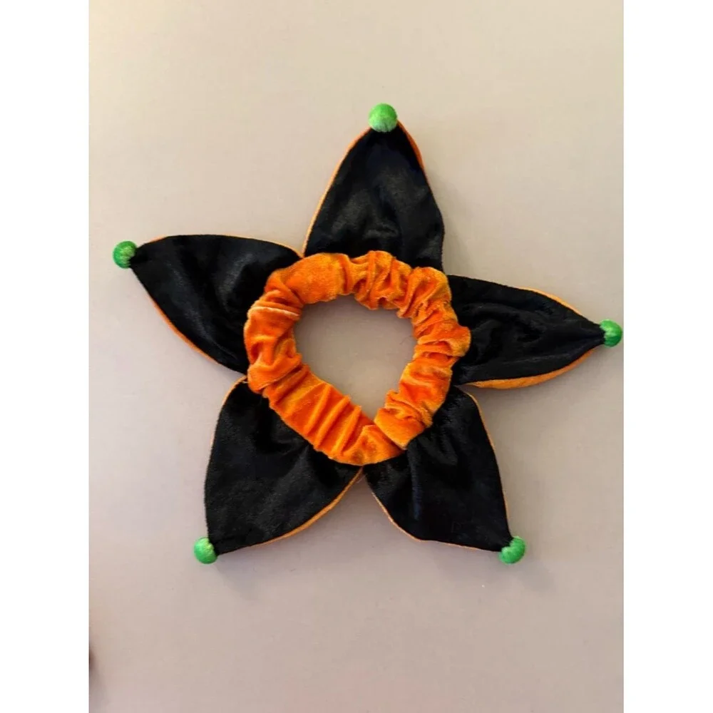 Dog Neck Scrunchy Decorative Collar Halloween Small 12 In Orange Green Pompoms